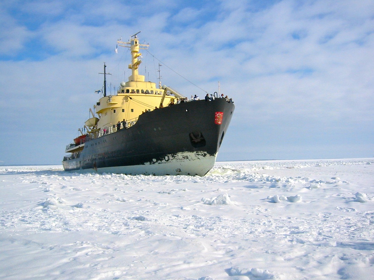 U.S. Concedes Icebreaker Shortfall in Relative to Russia
